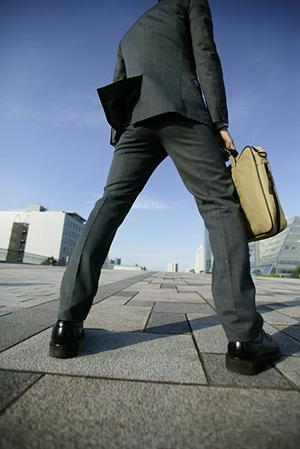 「未経験から始める旅館業界の正社員転職ガイド：安定した雇用と働きやすい職場を手に入れる方法」